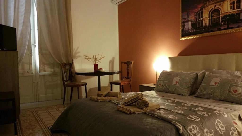 Aragona 74 B&B Palermo Buitenkant foto