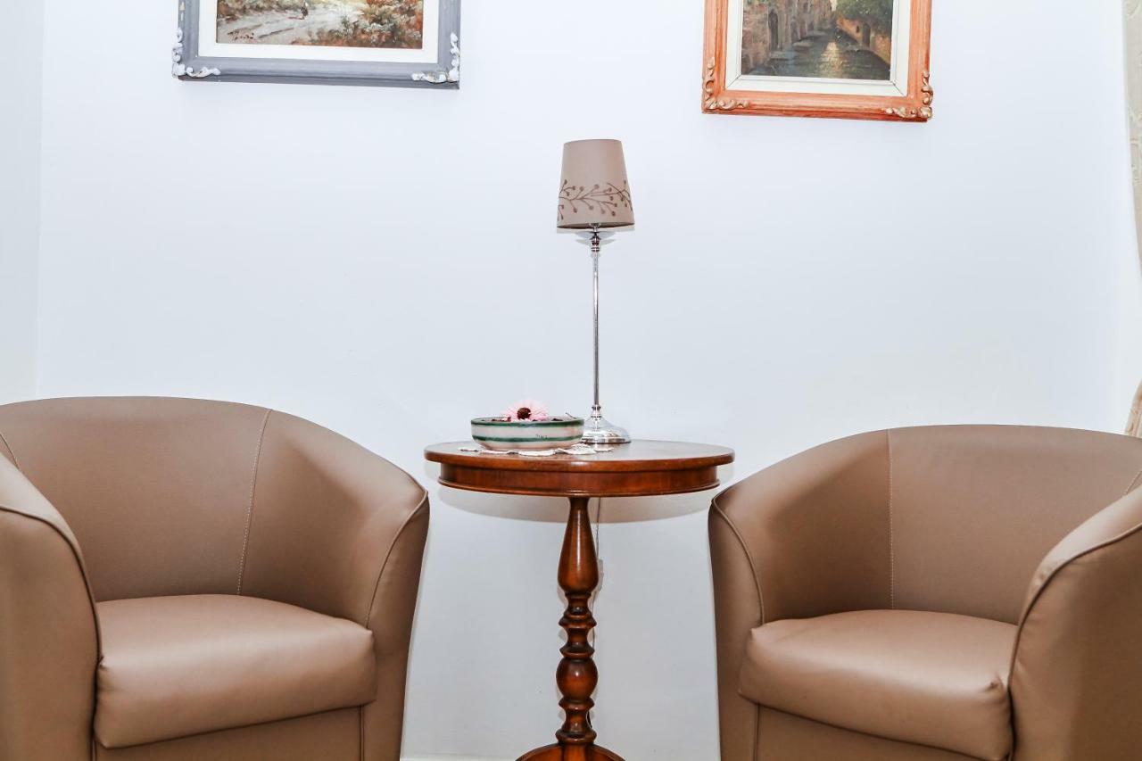 Aragona 74 B&B Palermo Buitenkant foto